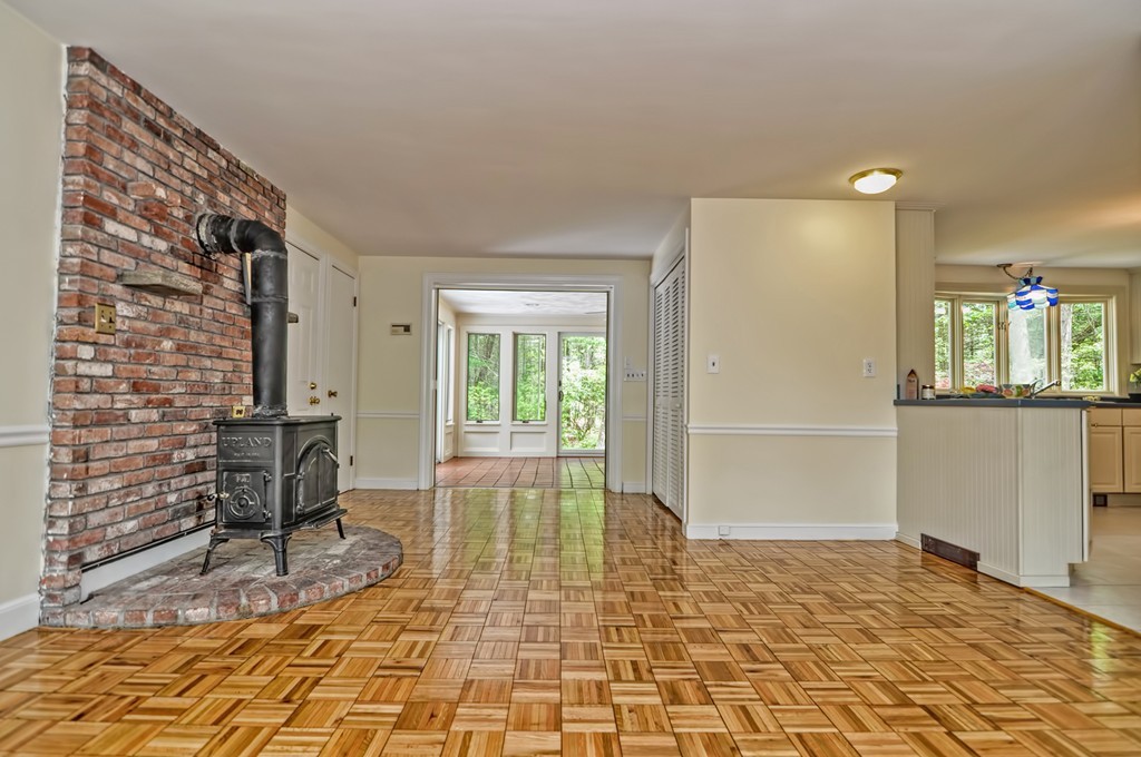 311 Deacon Haynes Road Concord, MA 01742 - Photo 8 of 30