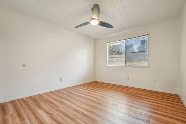 $1,400 | 11948 Sunhillow Bend, Unit A, Austin, TX 78758