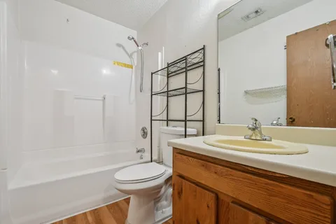 $1,400 | 11948 Sunhillow Bend, Unit A, Austin, TX 78758