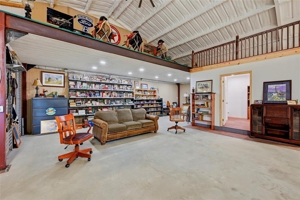 664 Earl Road Sadler, TX 76264 - Photo 11 of 37 Gallery Image 11