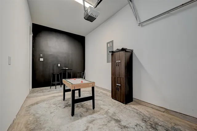 $2,700 | 2105 Sam Wilson Street, Unit C, Houston, TX 77020