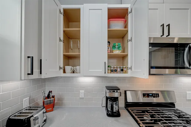 $2,700 | 2105 Sam Wilson Street, Unit C, Houston, TX 77020