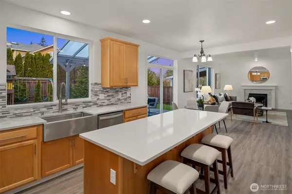 $1,199,950 | 21120 Meridian Place West, Bothell, WA 98021
