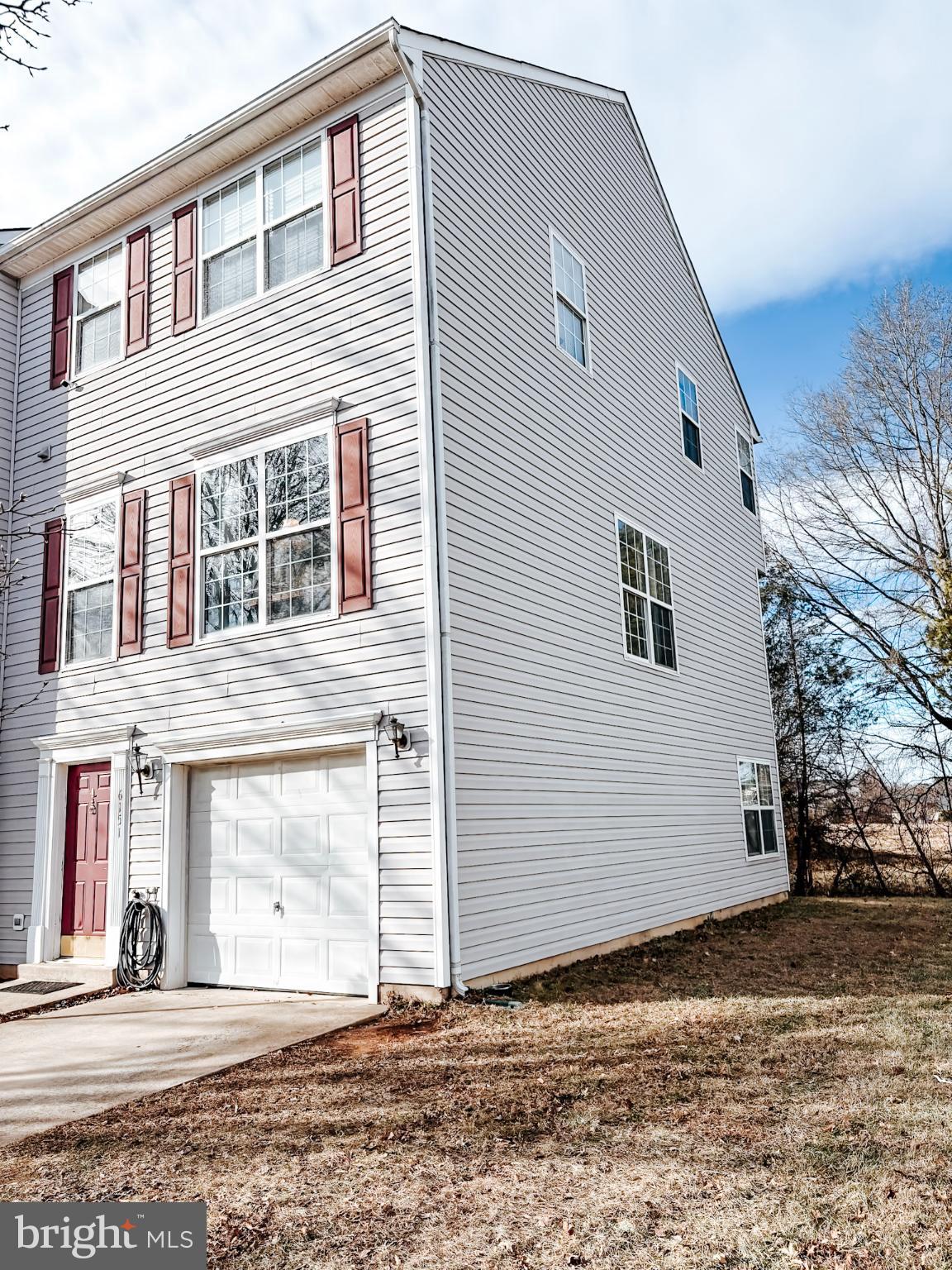 6151 Newton Lane Bealeton, VA 22712 - Photo 3 of 47 Spacious End Unit Townhome