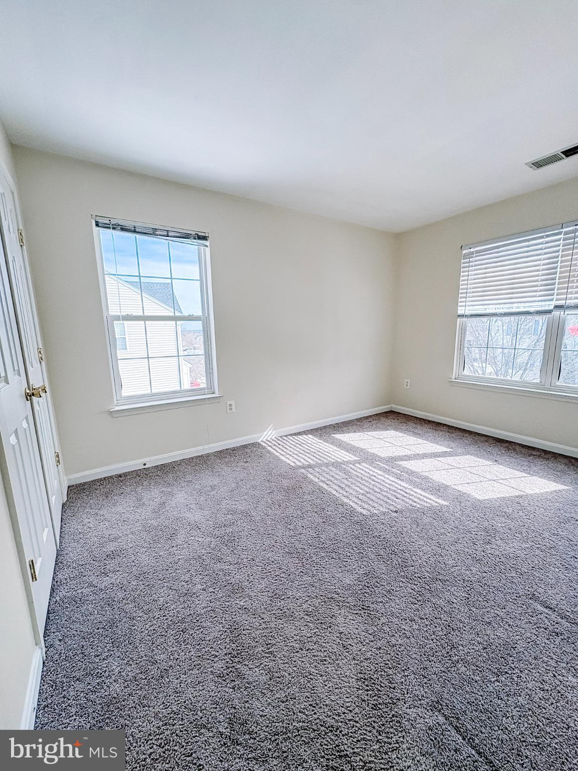 6151 Newton Lane Bealeton, VA 22712 - Photo 35 of 47 an empty room with windows