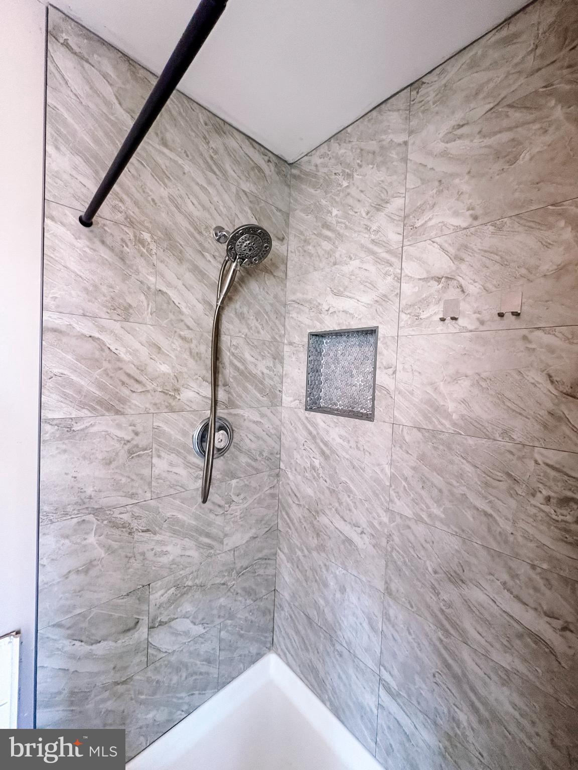 6151 Newton Lane Bealeton, VA 22712 - Photo 43 of 47 a bathroom with a shower