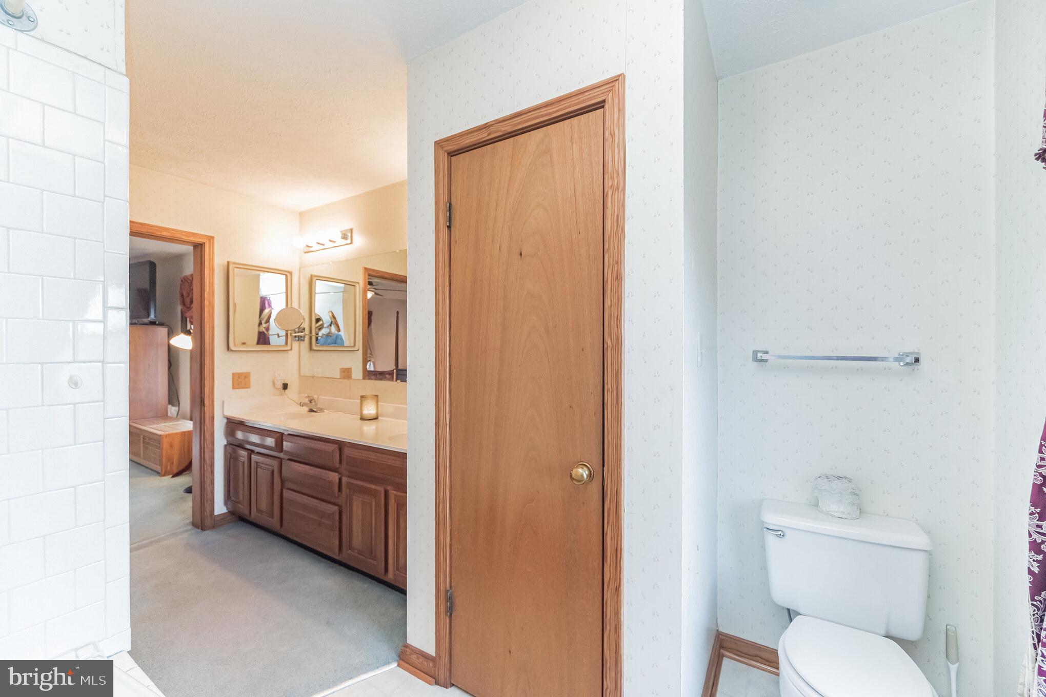 2400 Flag Marsh Road Mount Airy, MD 21771 - Photo 28 of 39 Master BATH w/HUGE Linen Closet