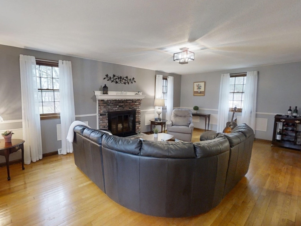 200 Cart Path Road Tewksbury, MA 01876 - Photo 8 of 29 Gallery Image 8