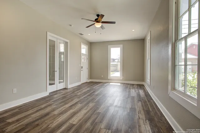 $309,990 | 508 North Cherry Street, San Antonio, TX 78202