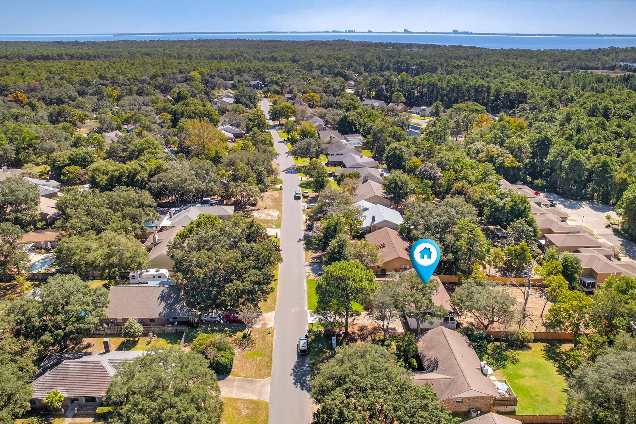 926 Ridgewood Way Niceville, FL 32578 - Photo 61 of 68 an aerial view of a city and mountain view in back