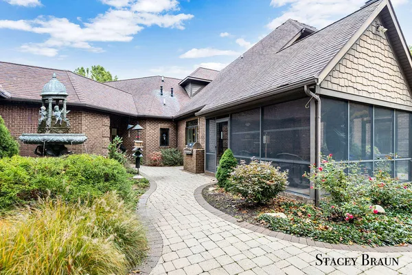 $2,750,000 | 7750 Silverthorne Drive Southeast, Ada, MI 49301