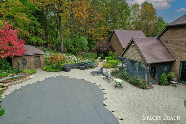 $2,750,000 | 7750 Silverthorne Drive Southeast, Ada, MI 49301