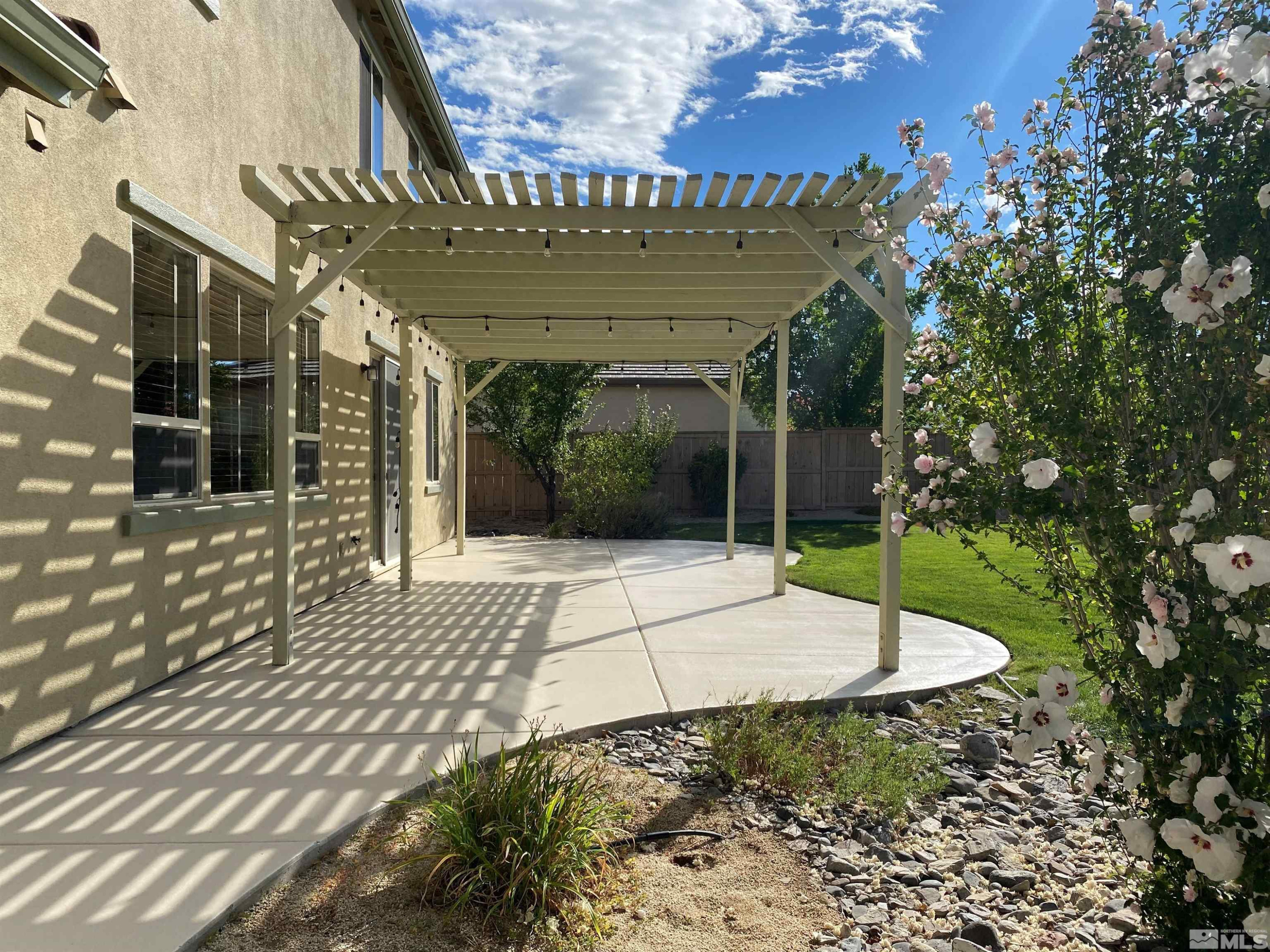 10631 Apple Mill Drive Reno, NV 89521 - Photo 5 of 40 Photo 5