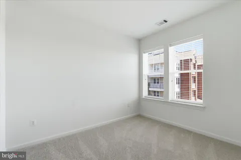 $525,000 | 20650 Hope Spring Terrace, Unit 301, Ashburn, VA 20147