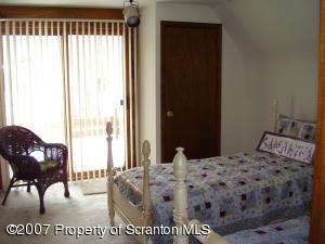 46 Raintree Road Newfoundland, PA 18445 - Photo 7 of 9 Gallery Image 7