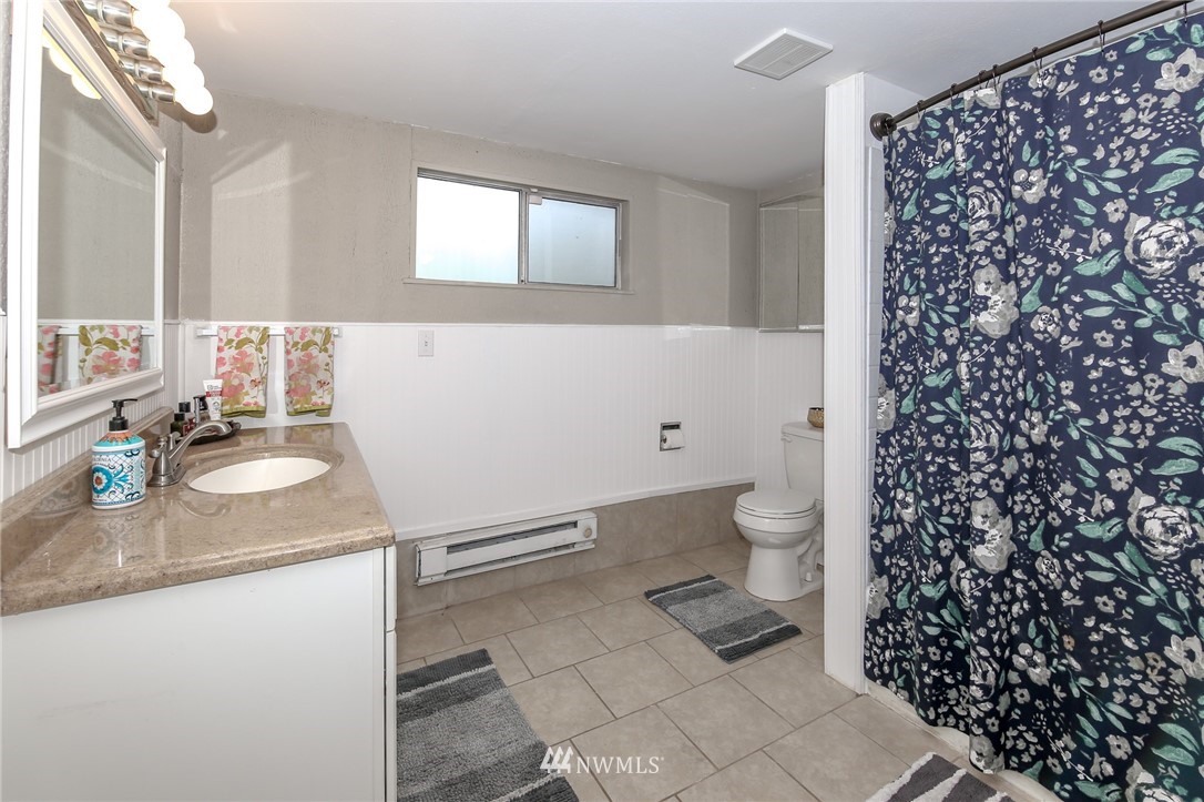 4714 Chrisella Road Northeast Edgewood, WA 98372 - Photo 17 of 22 Gallery Image 17