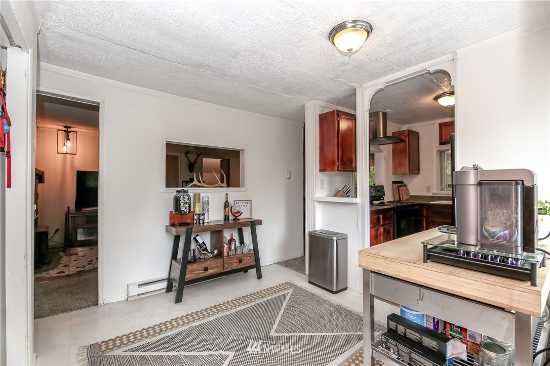 4714 Chrisella Road Northeast Edgewood, WA 98372 - Photo 10 of 22 Gallery Image 10