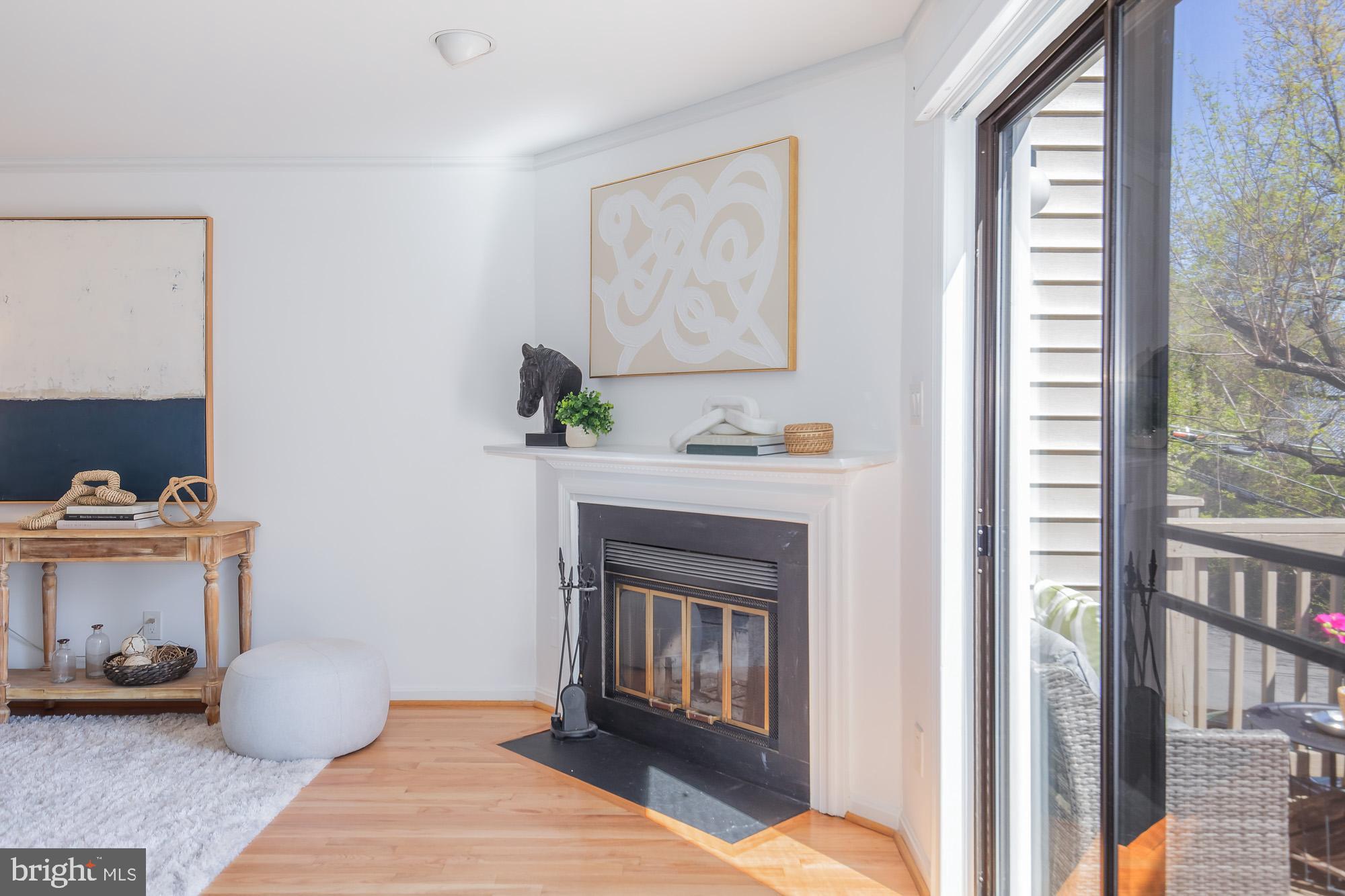 2103 North Rolfe Street, Unit B Arlington, VA 22209 - Photo 11 of 63