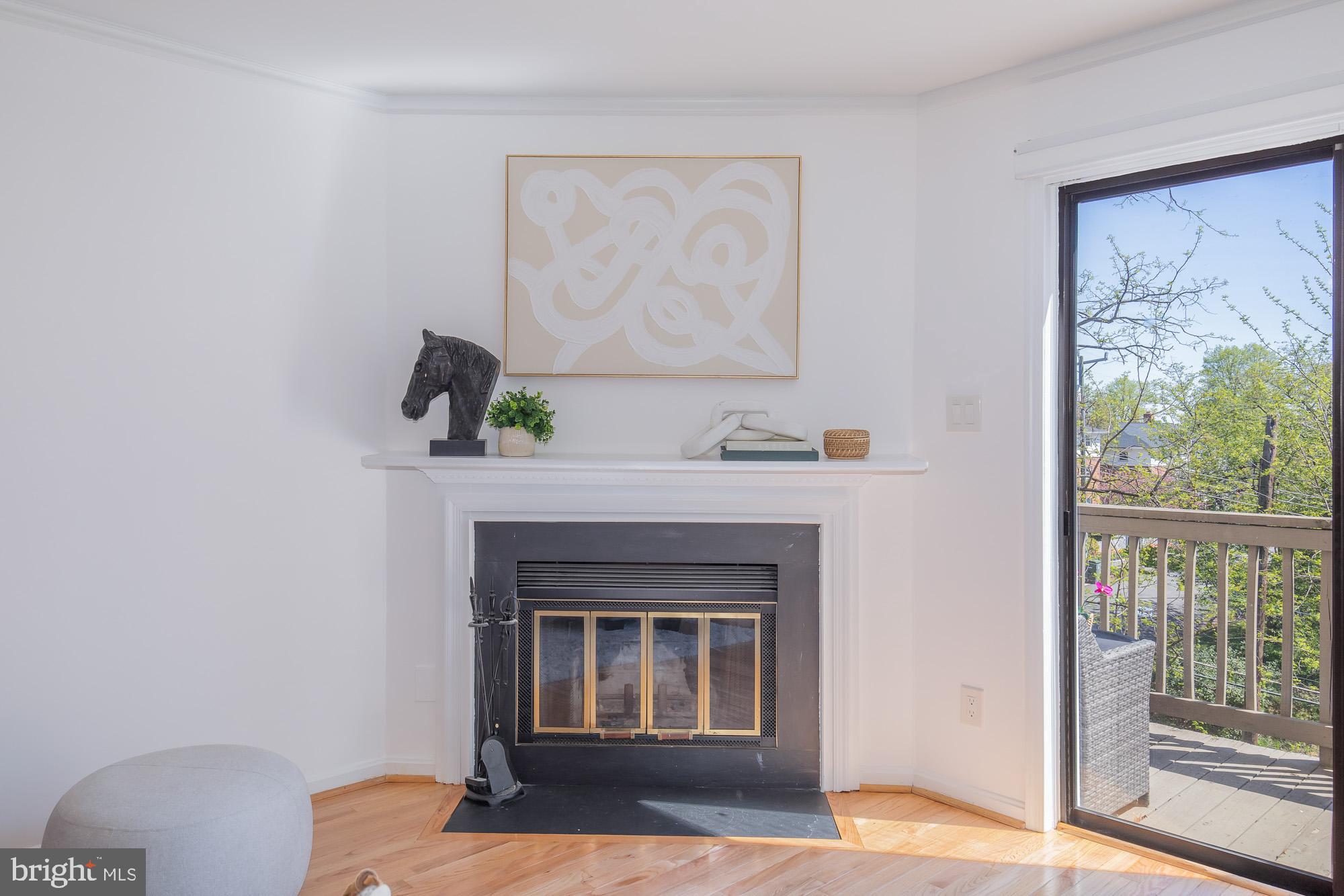 2103 North Rolfe Street, Unit B Arlington, VA 22209 - Photo 12 of 63