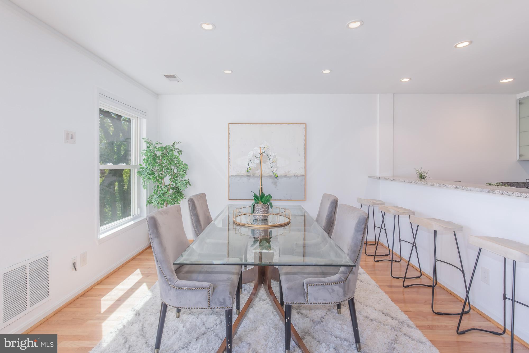 2103 North Rolfe Street, Unit B Arlington, VA 22209 - Photo 14 of 63
