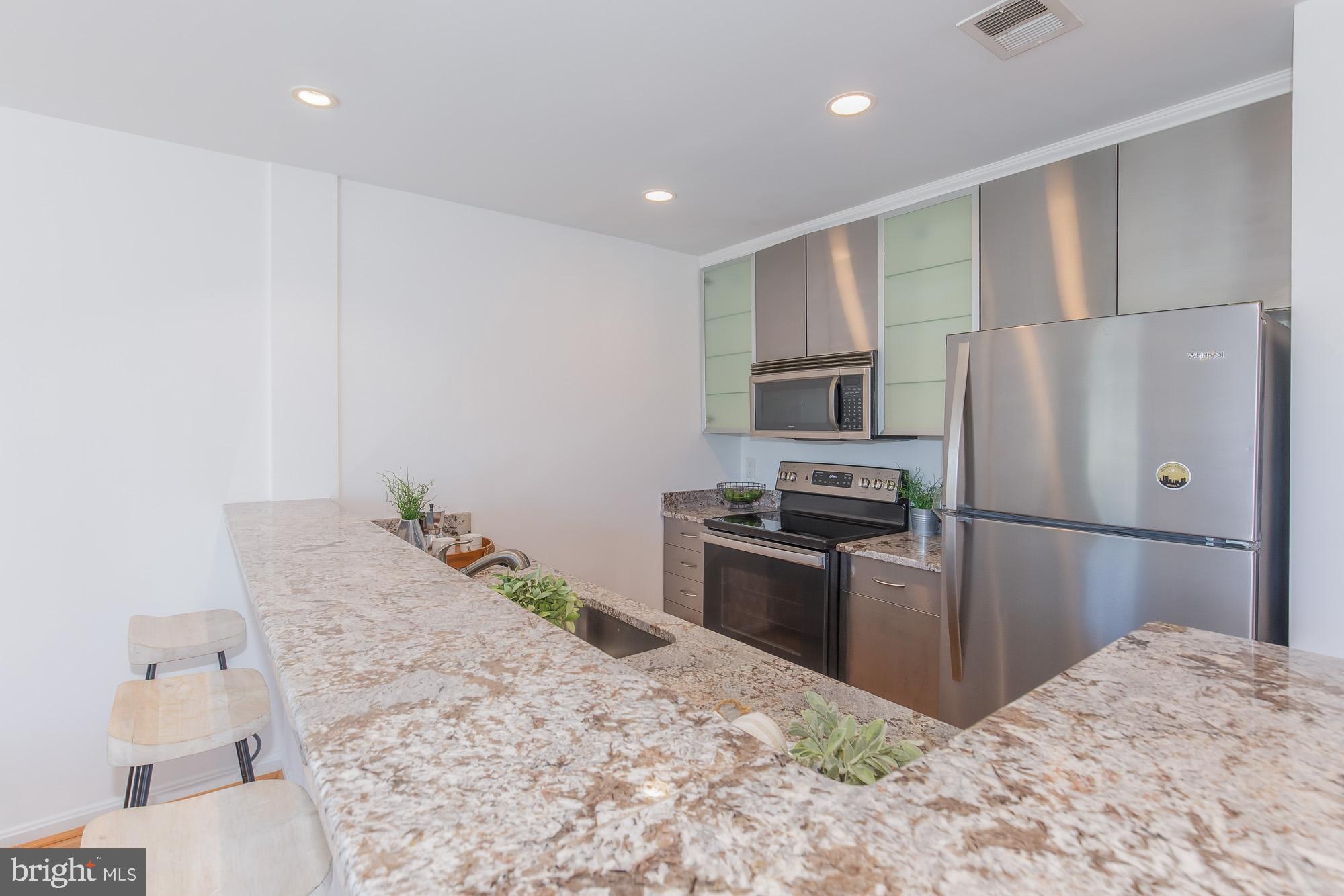 2103 North Rolfe Street, Unit B Arlington, VA 22209 - Photo 19 of 63