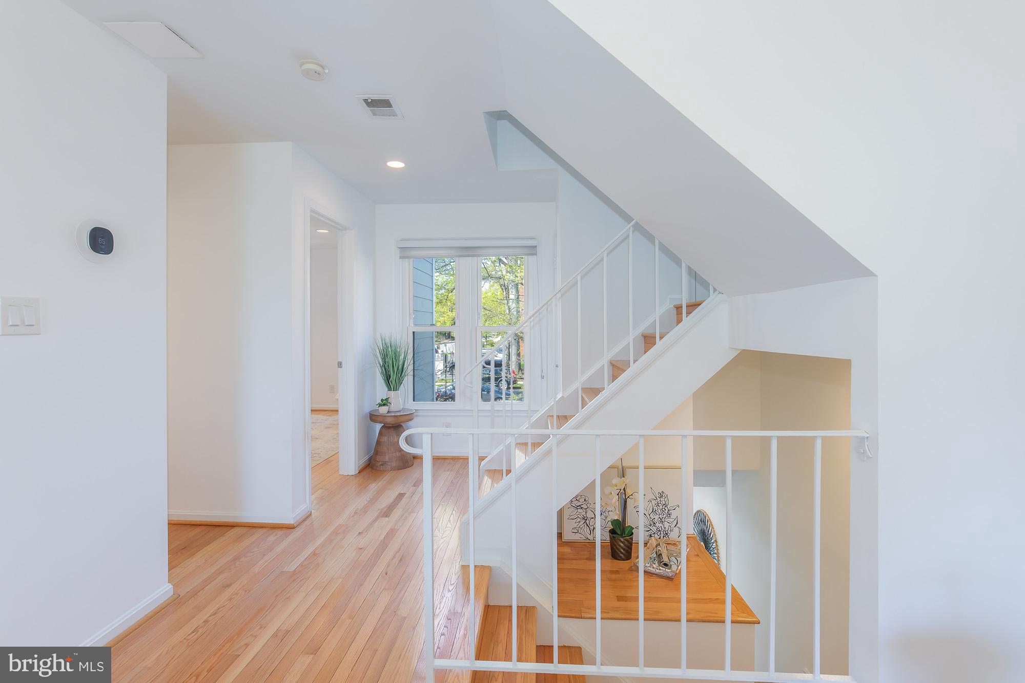 2103 North Rolfe Street, Unit B Arlington, VA 22209 - Photo 25 of 63