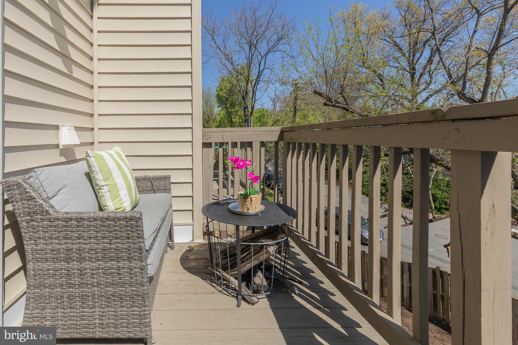 2103 North Rolfe Street, Unit B Arlington, VA 22209 - Photo 34 of 63
