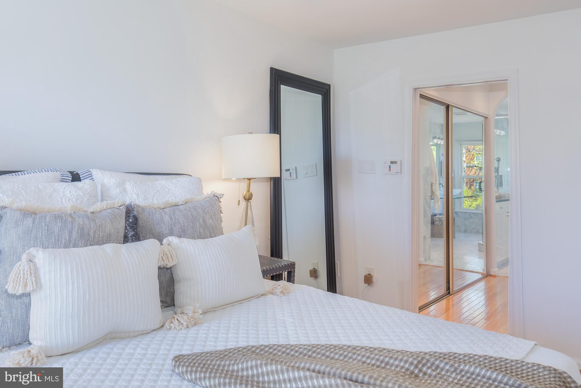 2103 North Rolfe Street, Unit B Arlington, VA 22209 - Photo 42 of 63