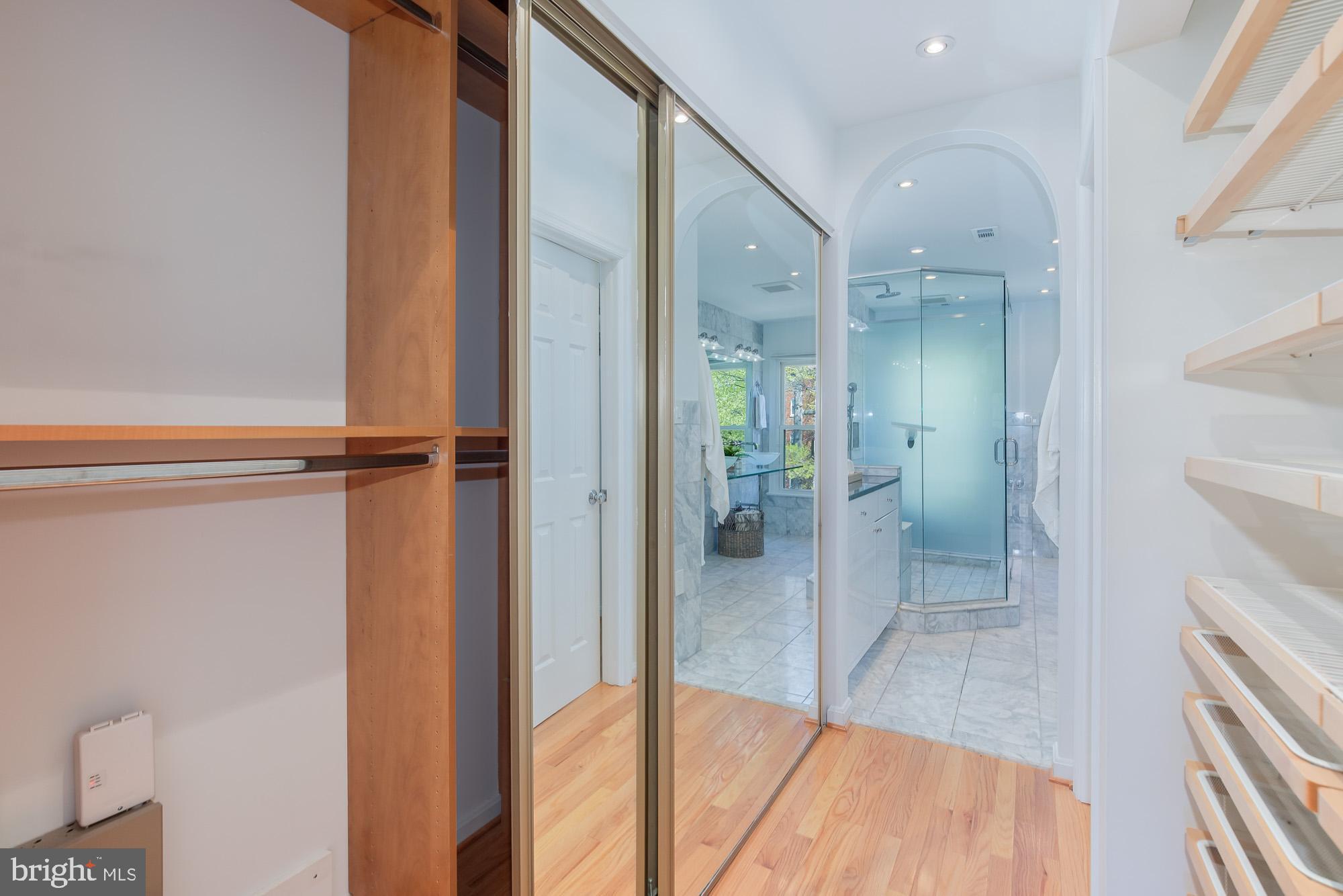 2103 North Rolfe Street, Unit B Arlington, VA 22209 - Photo 46 of 63
