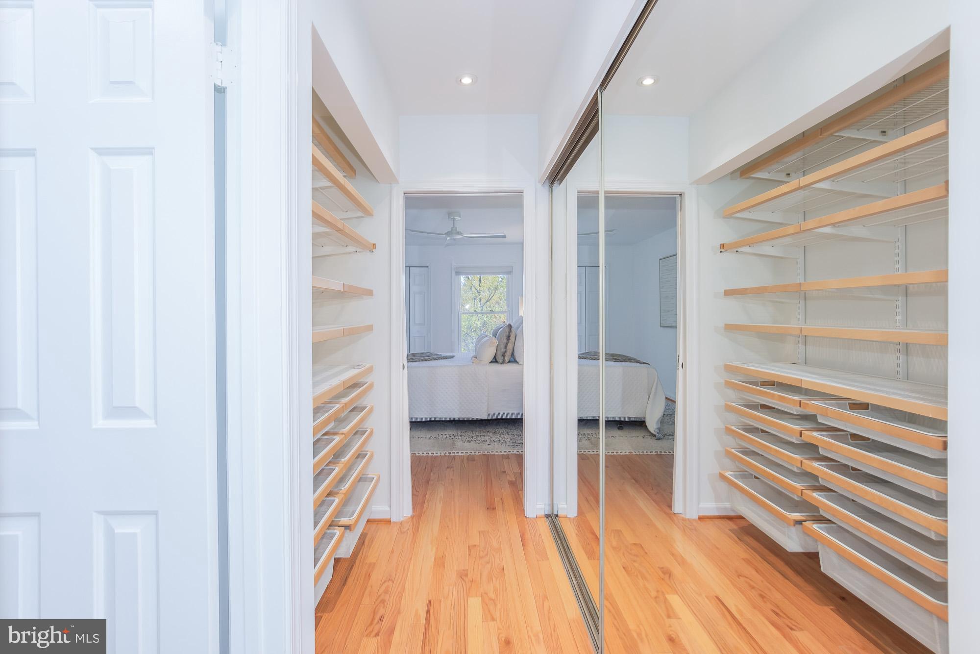 2103 North Rolfe Street, Unit B Arlington, VA 22209 - Photo 47 of 63