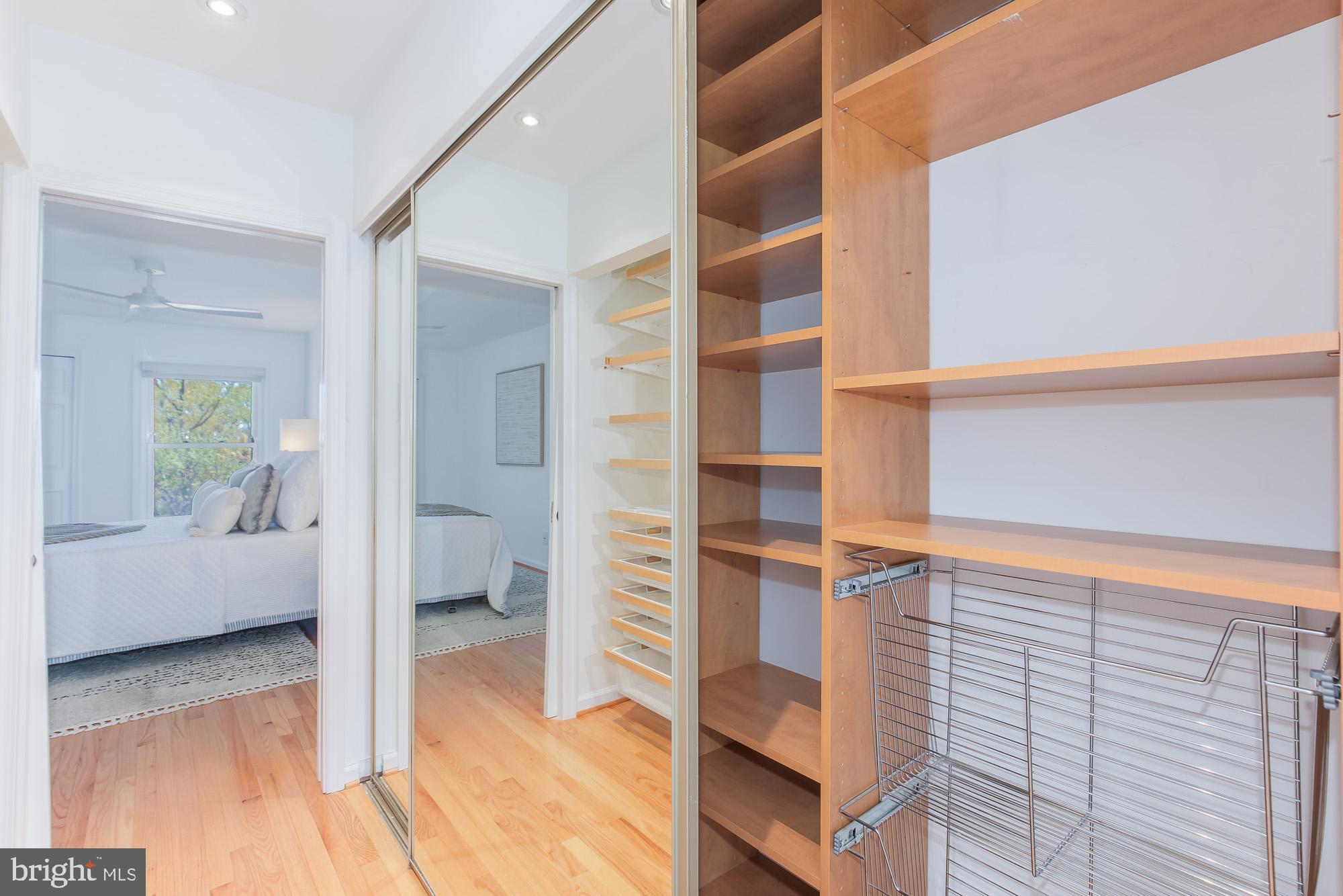 2103 North Rolfe Street, Unit B Arlington, VA 22209 - Photo 48 of 63
