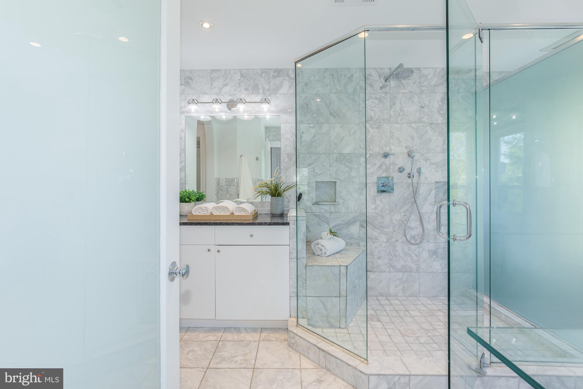 2103 North Rolfe Street, Unit B Arlington, VA 22209 - Photo 49 of 63