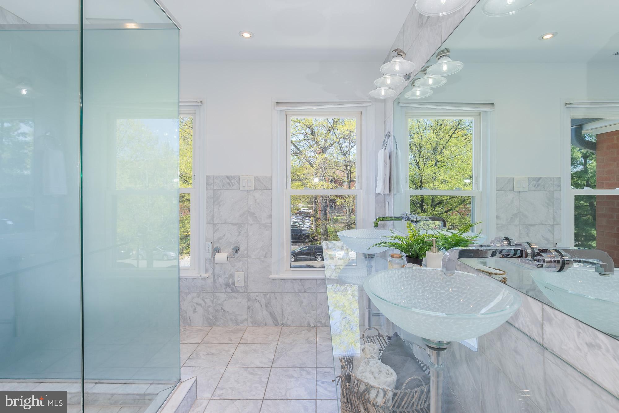 2103 North Rolfe Street, Unit B Arlington, VA 22209 - Photo 51 of 63