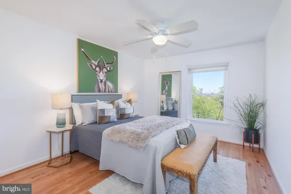 $899,900 | 2103 North Rolfe Street, Unit B, Arlington, VA 22209