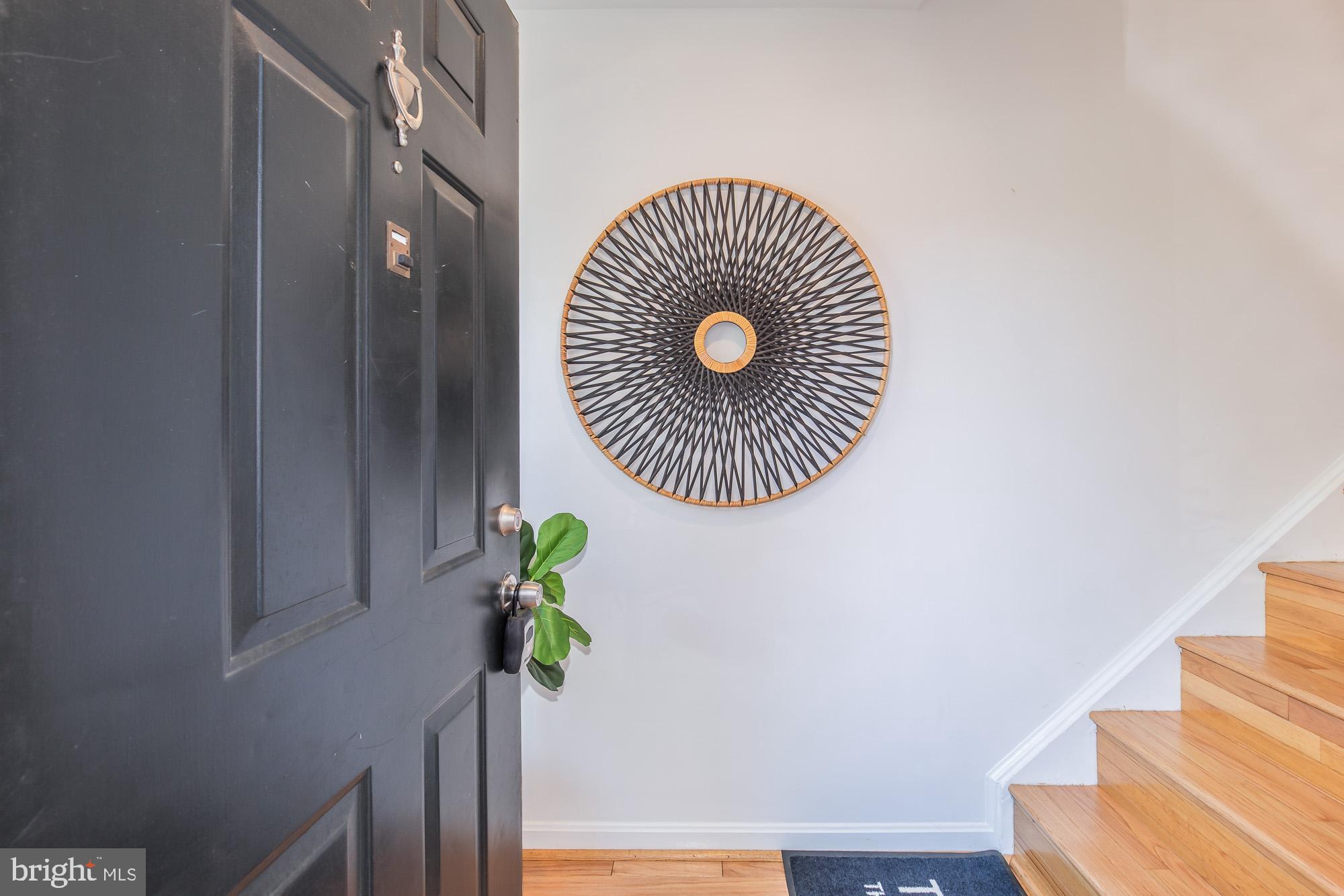 2103 North Rolfe Street, Unit B Arlington, VA 22209 - Photo 6 of 63