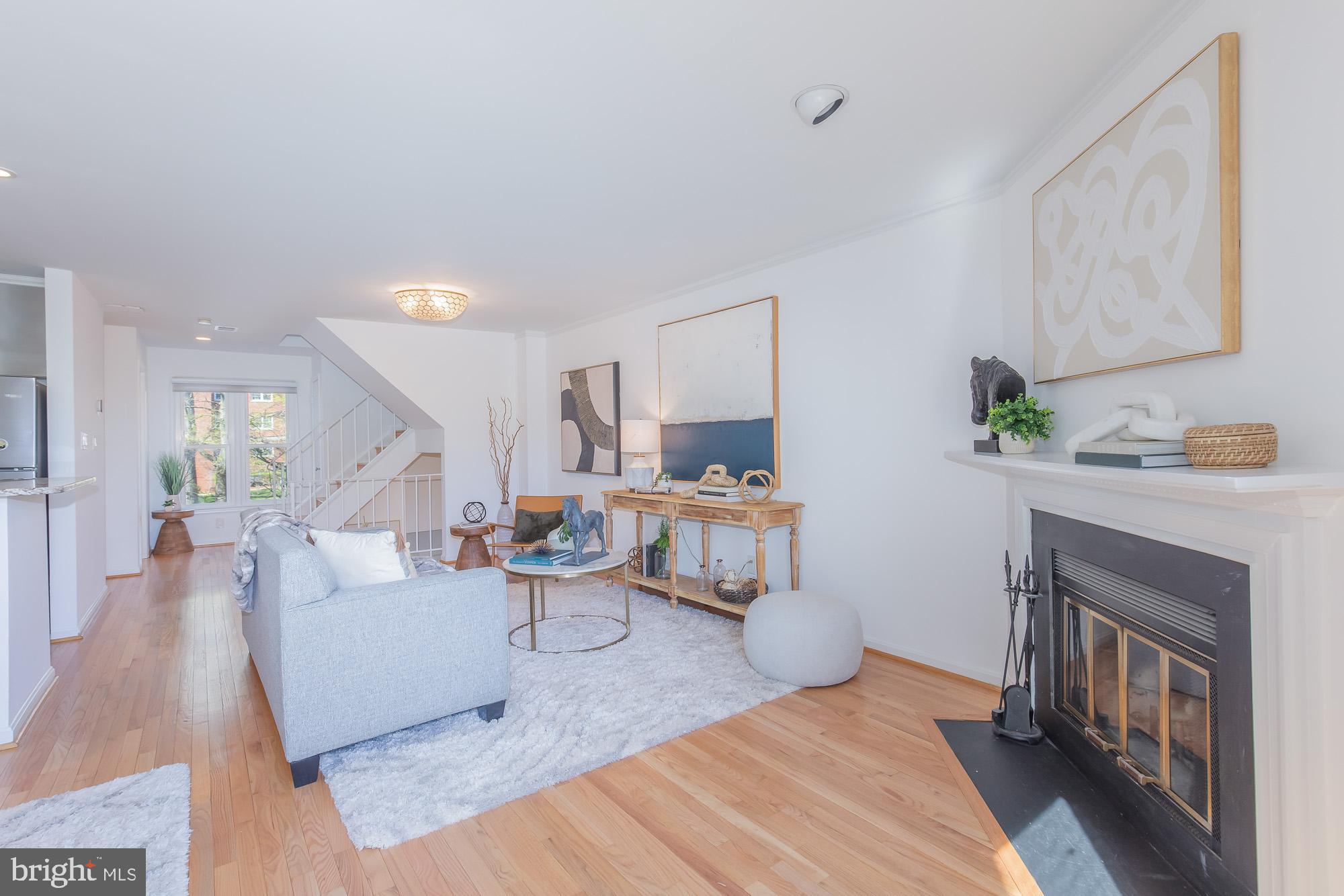 2103 North Rolfe Street, Unit B Arlington, VA 22209 - Photo 10 of 63