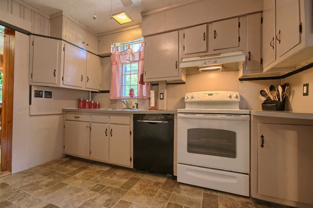 385 Boston Road Groton, MA 01450 - Photo 6 of 30 Gallery Image 6