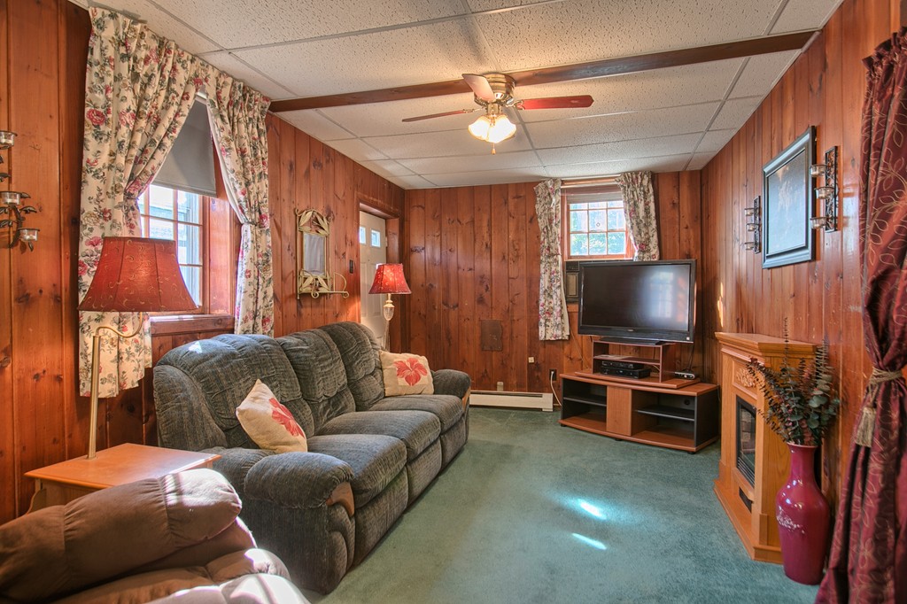 385 Boston Road Groton, MA 01450 - Photo 8 of 30 Gallery Image 8