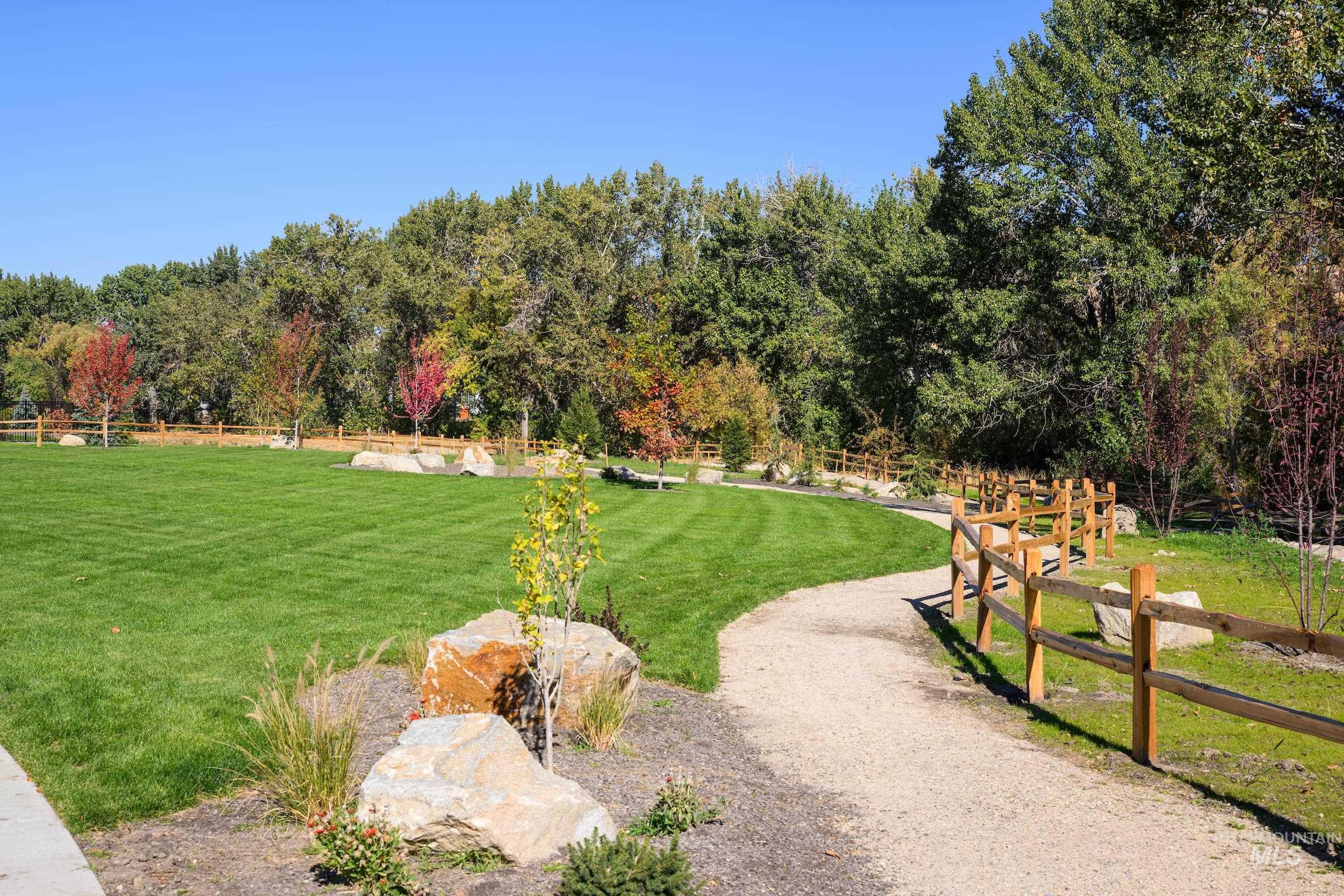 11709 North Rabbitbrush Way Boise, ID 83714 - Photo 10 of 31 Surrounding community with a view of rural / pastoral area