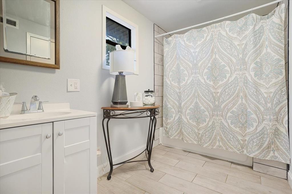 1721 Ridgewood Road Denison, TX 75020 - Photo 17 of 31 Gallery Image 17