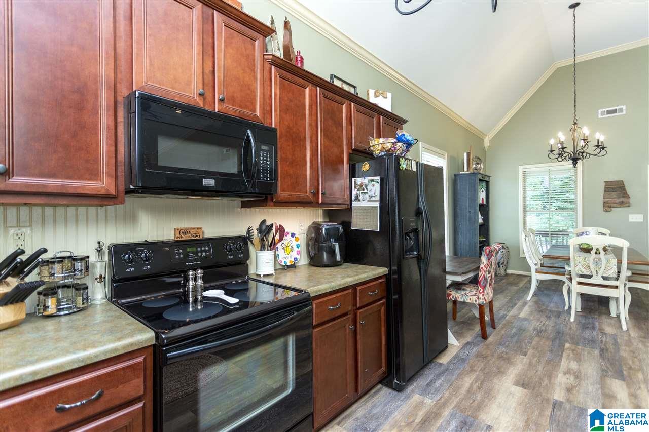 407 Reed Way Kimberly, AL 35091 - Photo 9 of 48