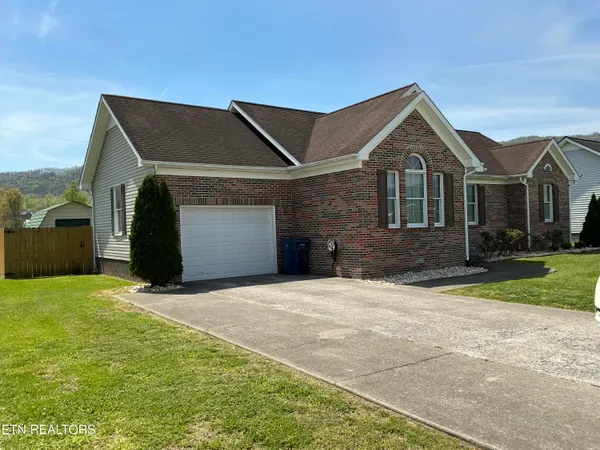 $249,900 | 913 Doncaster Street, Middlesboro, KY 40965