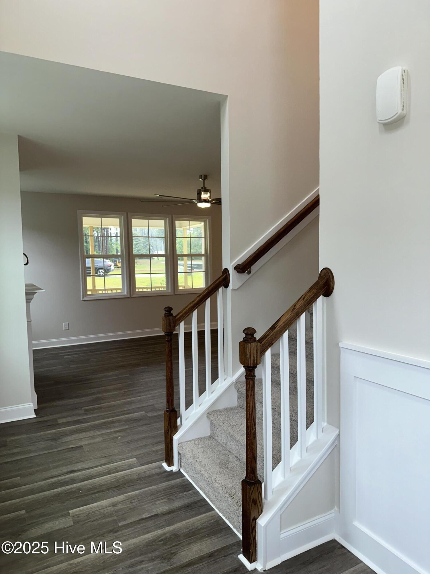 579 Midsummer Street, Unit 209 Aberdeen, NC 28315 - Photo 3 of 19 IMG_5137