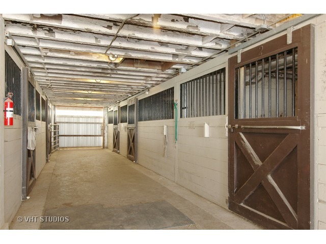 10-n008 Muirhead Road Elgin, IL 60124 - Photo 12 of 22