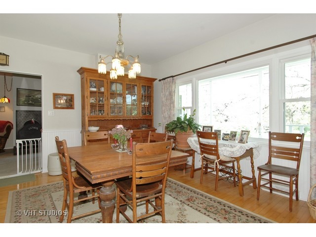 10-n008 Muirhead Road Elgin, IL 60124 - Photo 4 of 22