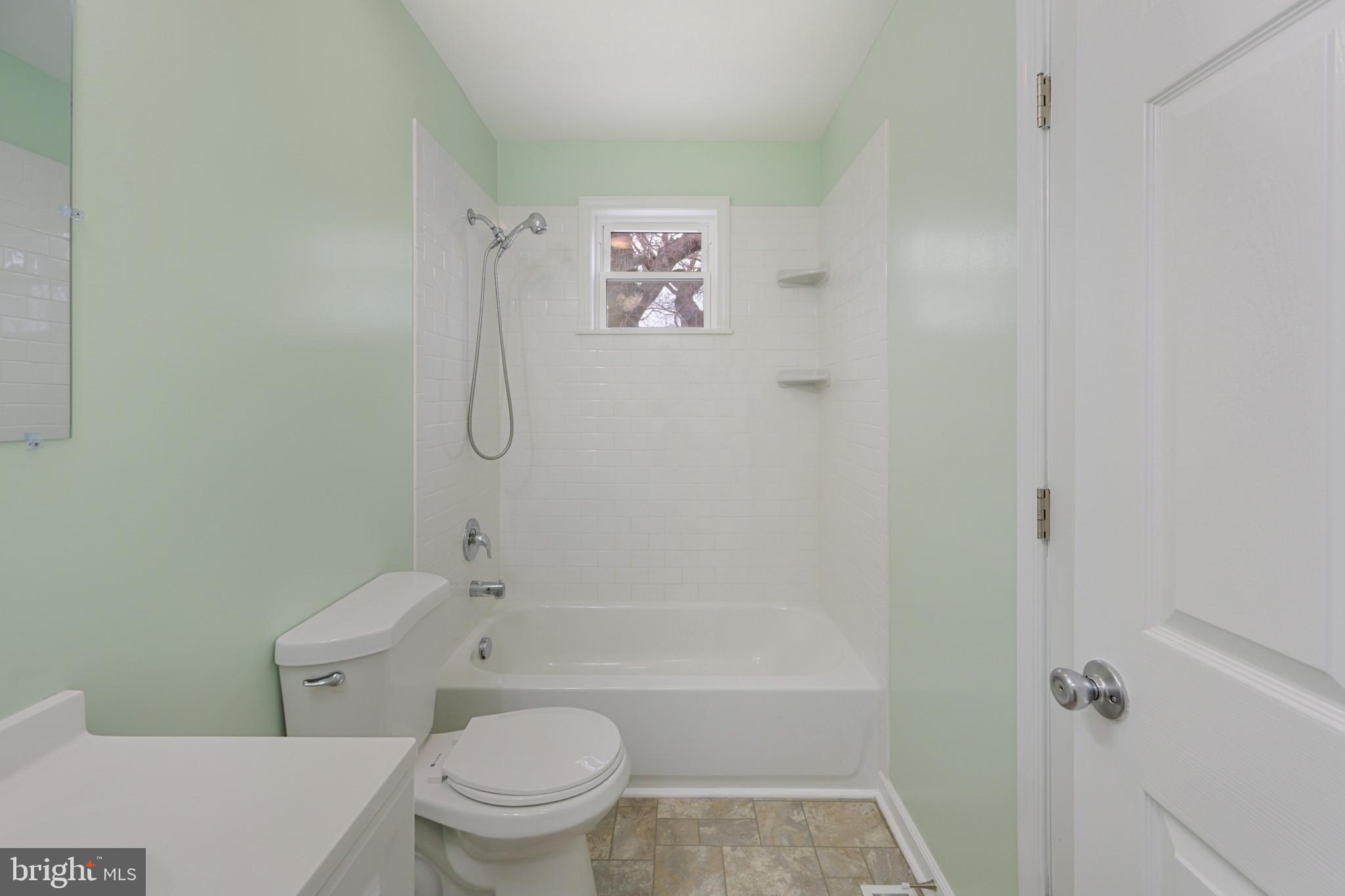 323 Wye Road Essex, MD 21221 - Photo 13 of 35