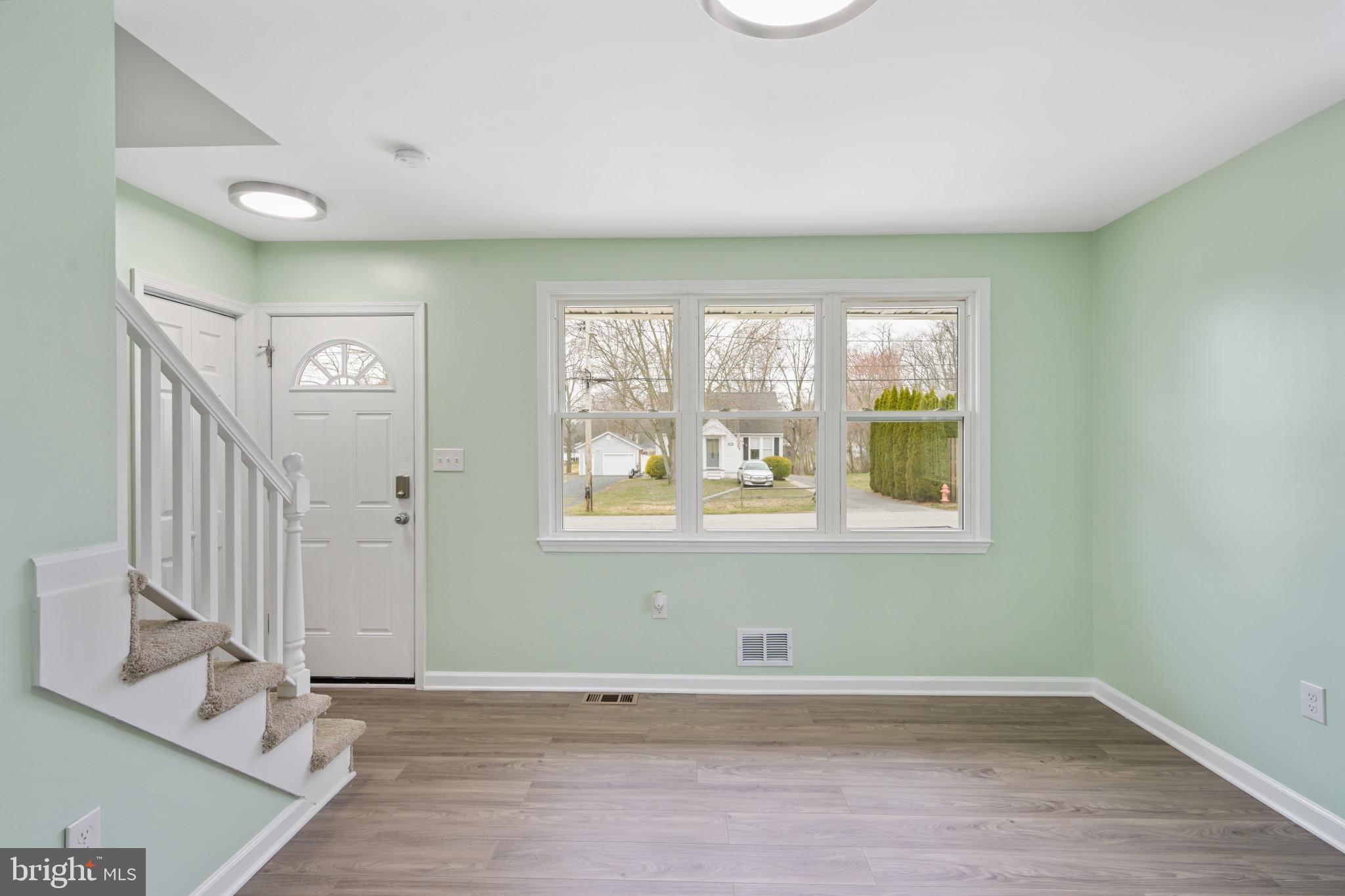 323 Wye Road Essex, MD 21221 - Photo 6 of 35