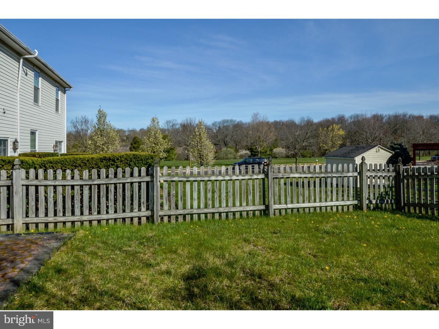 33 Country Road Perkasie, PA 18944 - Photo 25 of 25 Back Yard