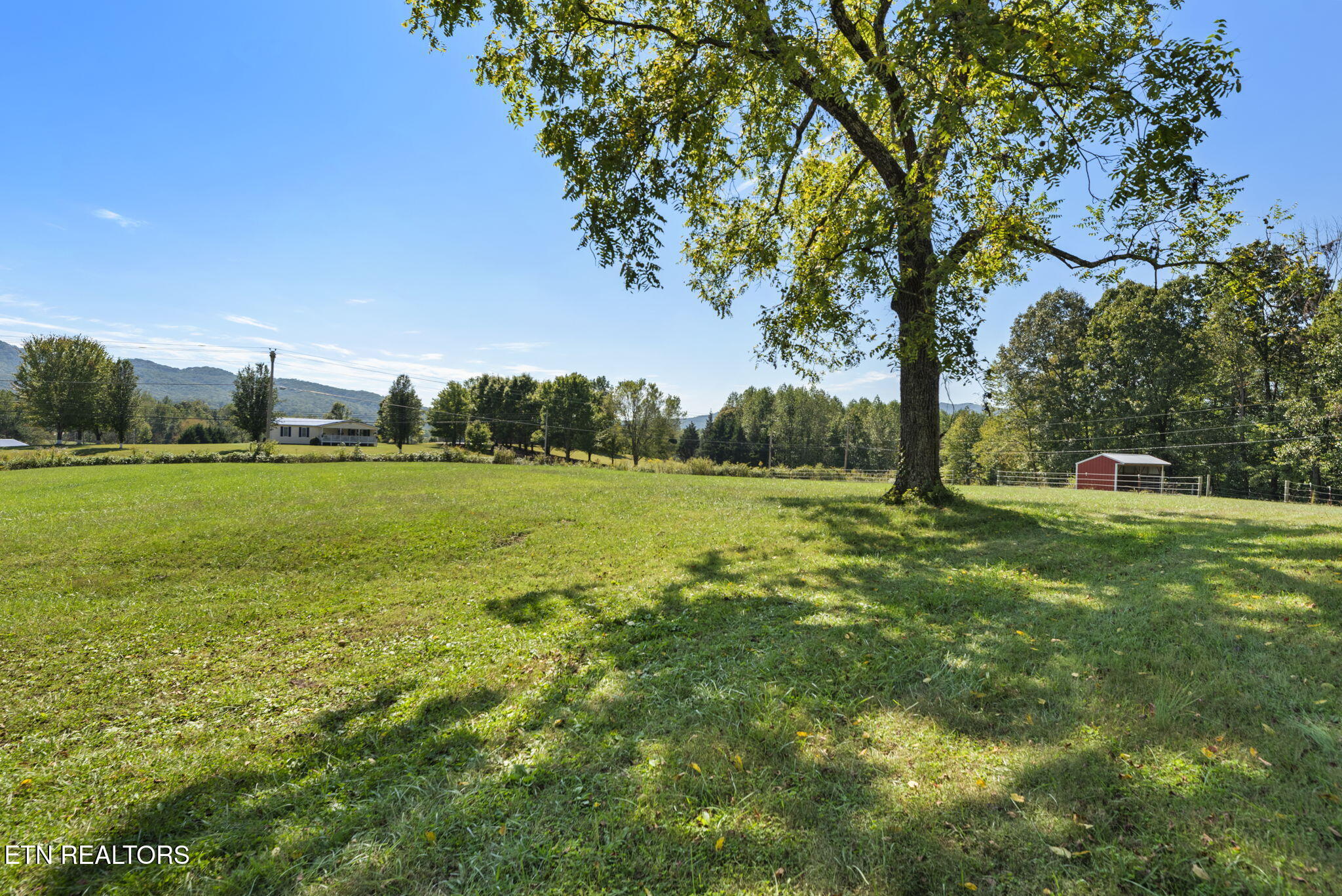 103 Duncan-Woods Road Oliver Springs, TN 37840 - Photo 32 of 39 33-web-or-mls-DncnWds103 (67)