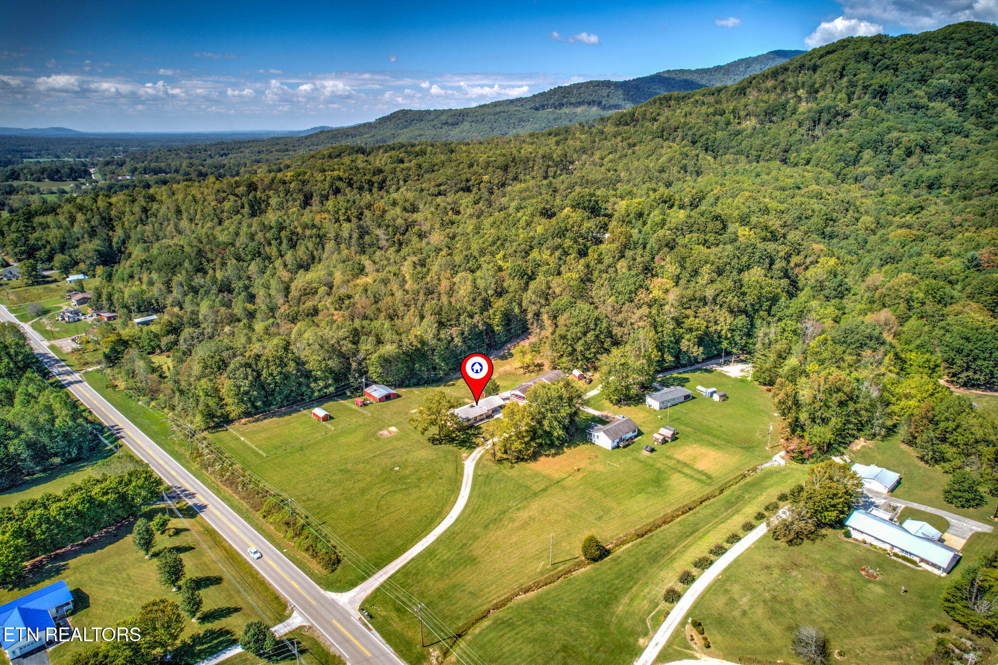 103 Duncan-Woods Road Oliver Springs, TN 37840 - Photo 35 of 39 37-web-or-mls-DJI_0799_800_801-2